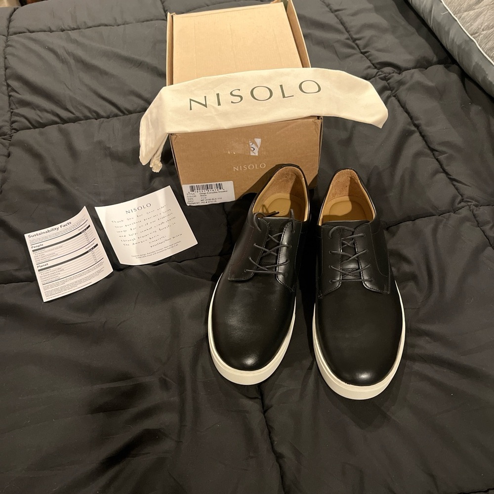 Nisolo Men's Black Leather Oxfords with White Soles - Picture 1 of 5